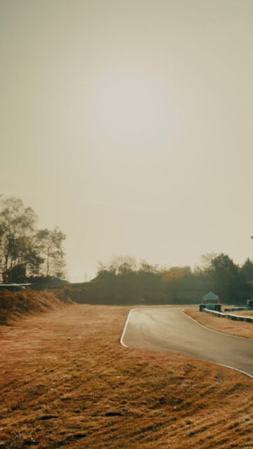 🏁 Round 03 – Anneville-Ambourville

Des batailles intenses en piste tout au long du week-end.�Les pilotes nous ont offert un spectacle remarquable. Bravo à tous 👏

La Ligue Île-de-France de Karting a une nouvelle fois démontré toute son intensité.

🎯 Prochain rendez-vous à Aunay les bois pour les premiers lauréats du championnat.
 
🎬 @twentyonecreation 

#kartingidf