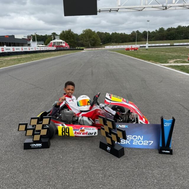 DEUX TITRES ET SIX PODIUMS EN NSK 2026 🏆
Belle saison pour nos pilotes franciliens sur la NSK, avec 6 podiums au classement final du championnat, dont 2 titres !
🏆 Noah SY — Champion Mini 60
🥈 Jules CHECH — Vice-Champion Mini 60
🥉 Carsten SOER — P3 Nationale
🏆 Normann CROCHET — Champion Rotax Max Master
🥉 Jérémy BRASSLER — P3 Rotax Max Master
🥉 Mateo RIVALS — P3 Rotax Max Senior
Et pour conclure la saison à Plessé, nos Franciliens ont également décroché 6 podiums, dont 2 victoires avec Jules CHECH en Mini 60 et Mateo RIVALS en Rotax Max Senior. 🔥
Félicitations à l’ensemble de nos pilotes pour cette saison et ces très beaux résultats !
#KartingIDF #NSK #Karting
